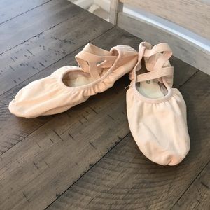 Ballet shoes